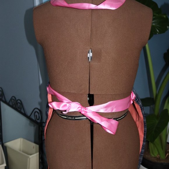 Plaid and Peach Apron - Picture 3 of 5